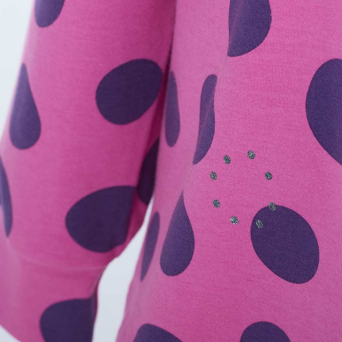 proud little cloud hoodie fuer mollige mädchen circle lines detail2