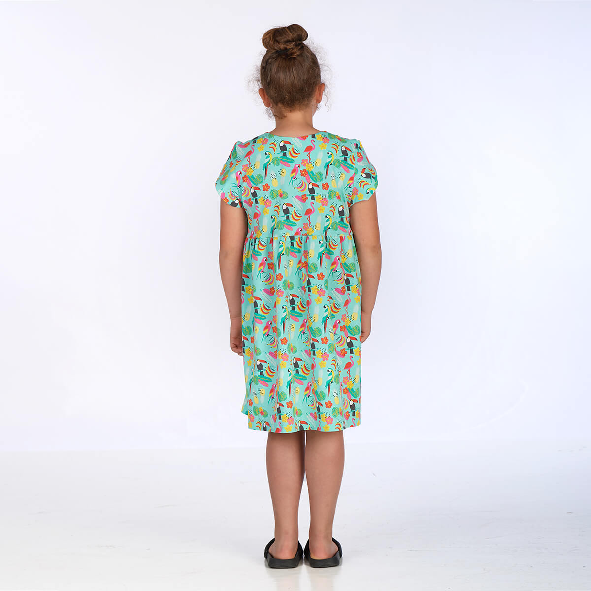 proud little cloud kleid tropicana fuer mollige maedchen hinten