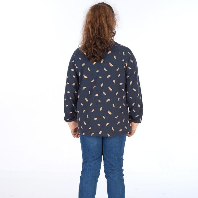 proud little cloud longsleeve fuer mollige mädchen federschmuck hinten