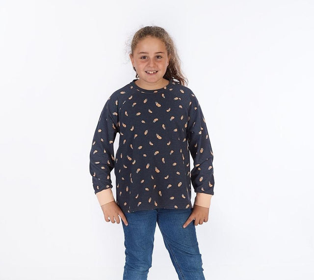 proud little cloud longsleeve fuer mollige mädchen federschmuck vorne