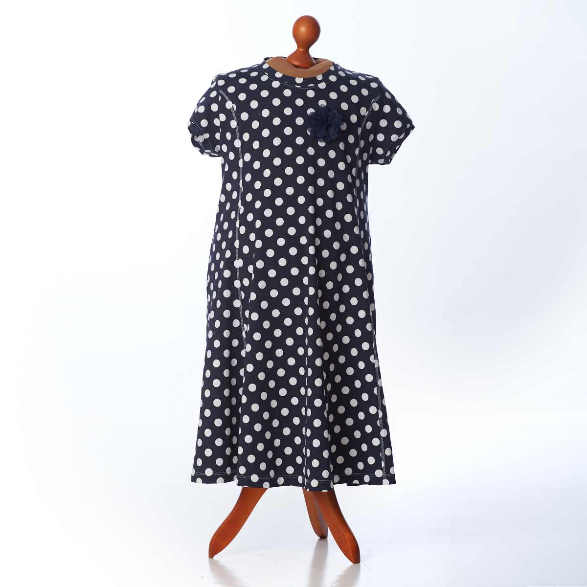 proud little cloud sommerkleid fraeulein puenktchen fuer mollige maedchen vorne mit Blume