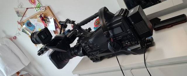 Proud little cloud im Fernsehen und wie der Beitrag über unsere Mode für kräftige Mädchen im Netz viral ging