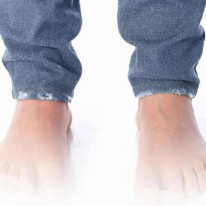 proud little cloud jeans fuer maedchen mit bauch destroyed detail1