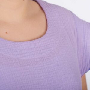 proud little cloud musselinbluse lavendelbrise fuer mollige maedchen detail2